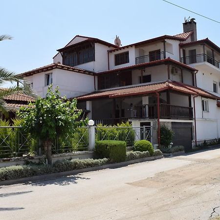 Menis Haus Daire Vrasná Dış mekan fotoğraf