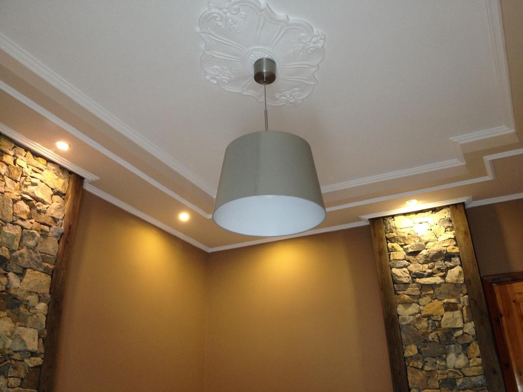 Menis Haus Daire Vrasná Oda fotoğraf