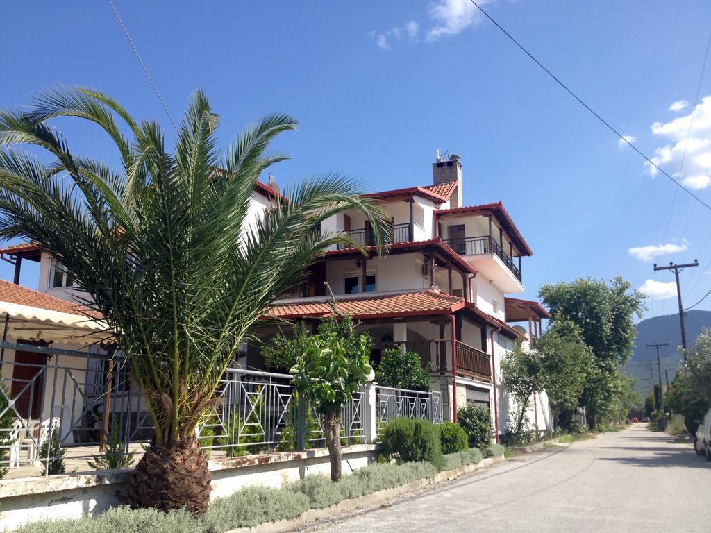 Menis Haus Daire Vrasná Dış mekan fotoğraf