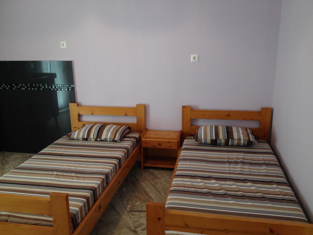 Menis Haus Daire Vrasná Oda fotoğraf