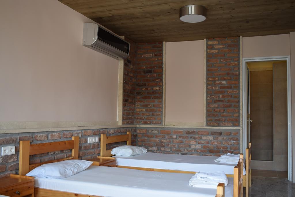 Menis Haus Daire Vrasná Dış mekan fotoğraf
